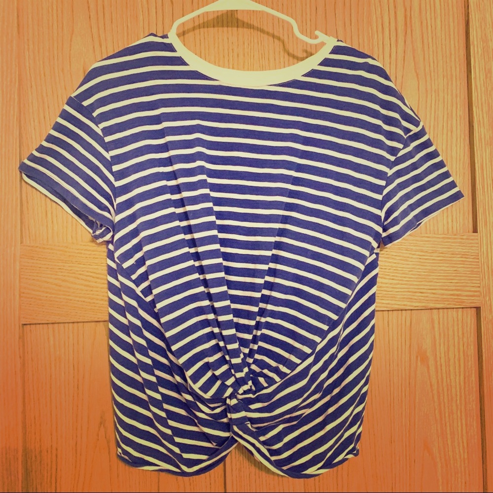 Stripped Twist Crop